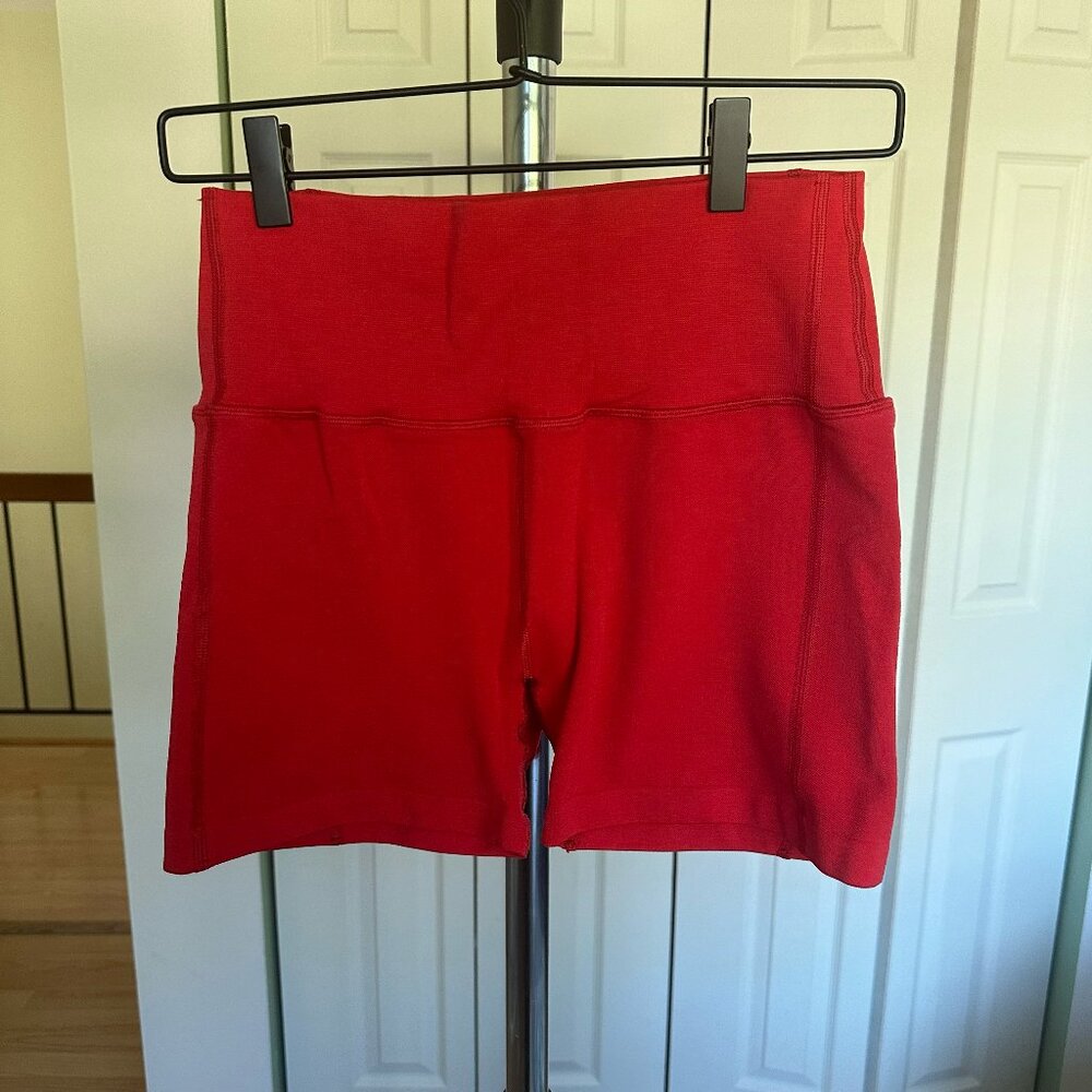 Alphalete OG Shorts (Size Medium, Red)